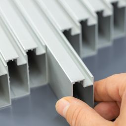 The Difference Between Steel and Aluminum Extrusion